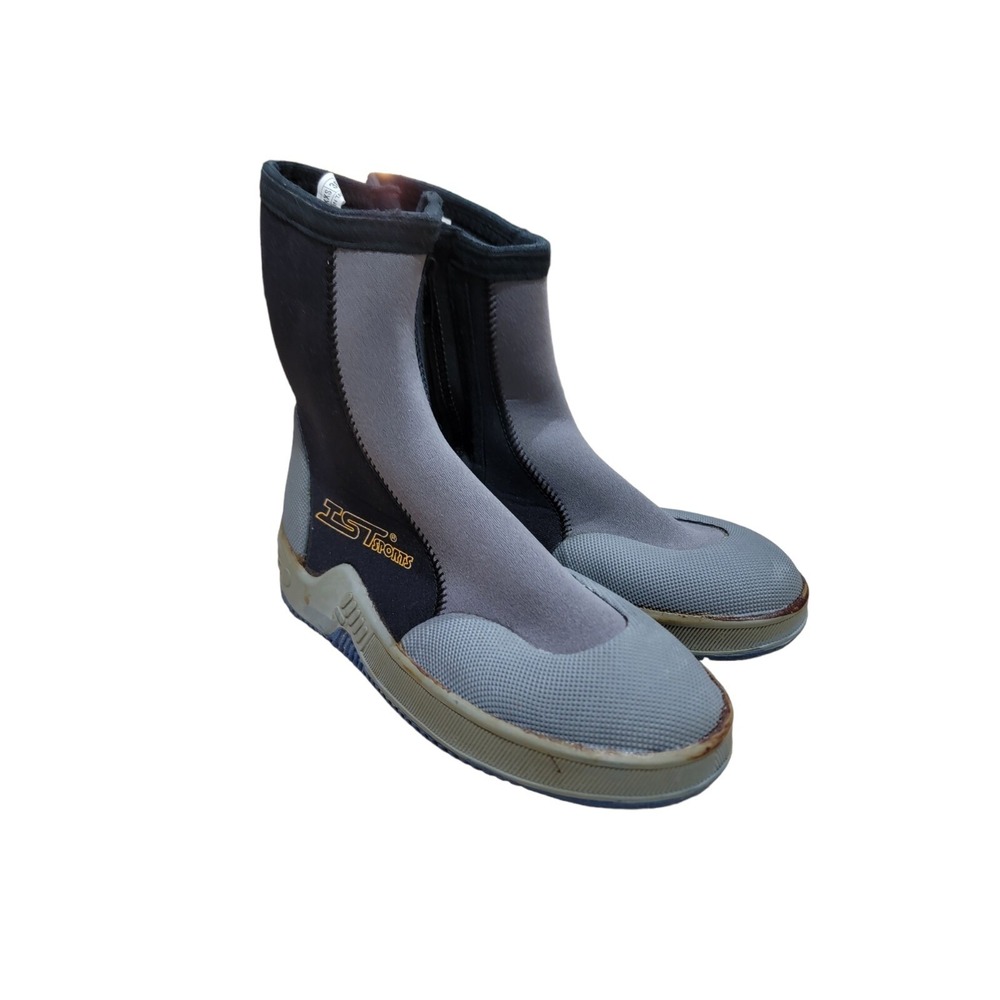IST Sports Women's Scuba Diving Boots Gray / Black Shoes socks Size 5